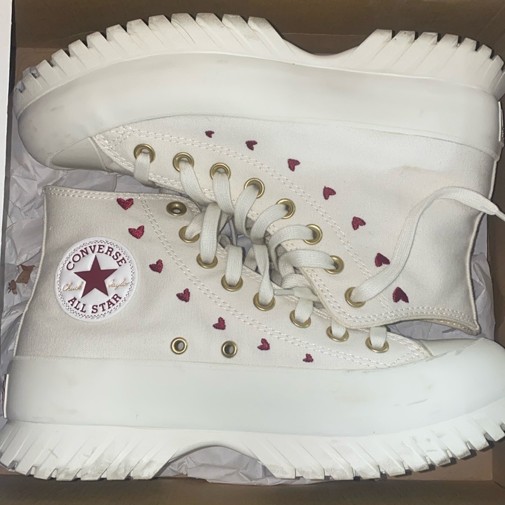 White valentines edition converse